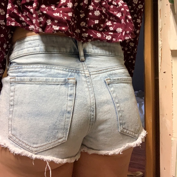 PacSun Pants - Light wash jean shorts